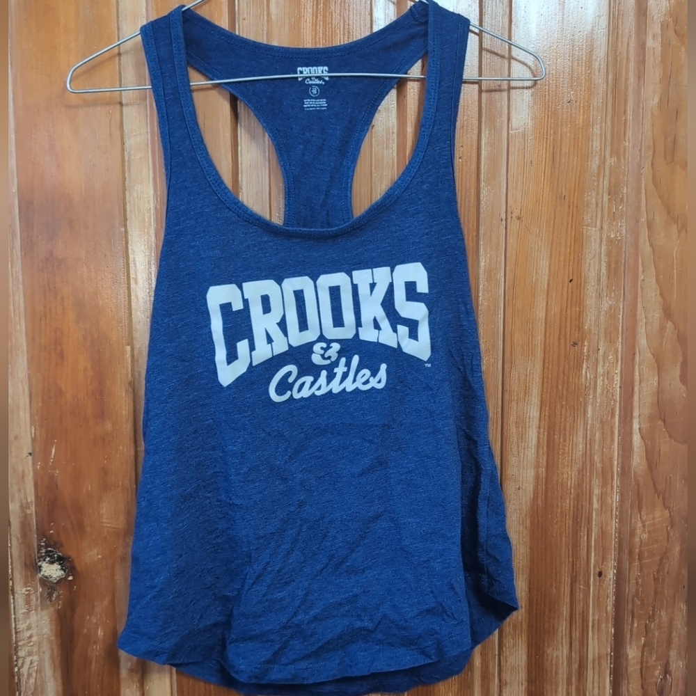 Woman's tank